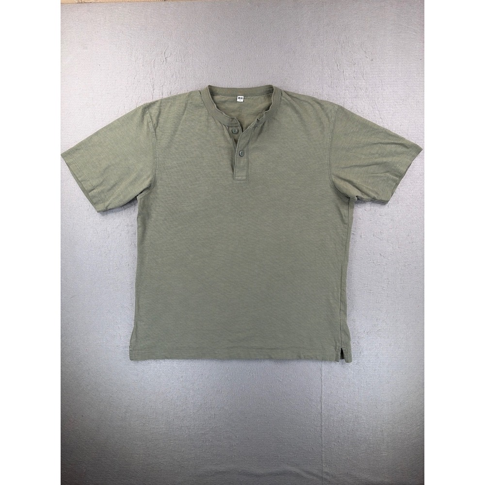 Uniqlo Mens Henley Shirt Medium Olive Green Short Sleeve Cotton 341-467305